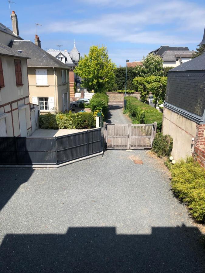 L'Evasion Centre Et Plage Villers-sur-Mer Bagian luar foto